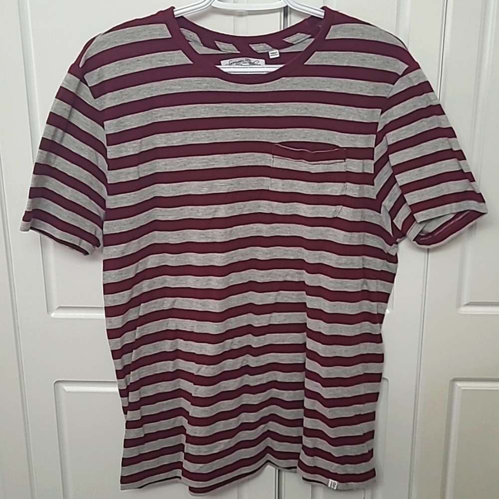 Chic yet subtle dark red/purple & grey striped T-Shirt